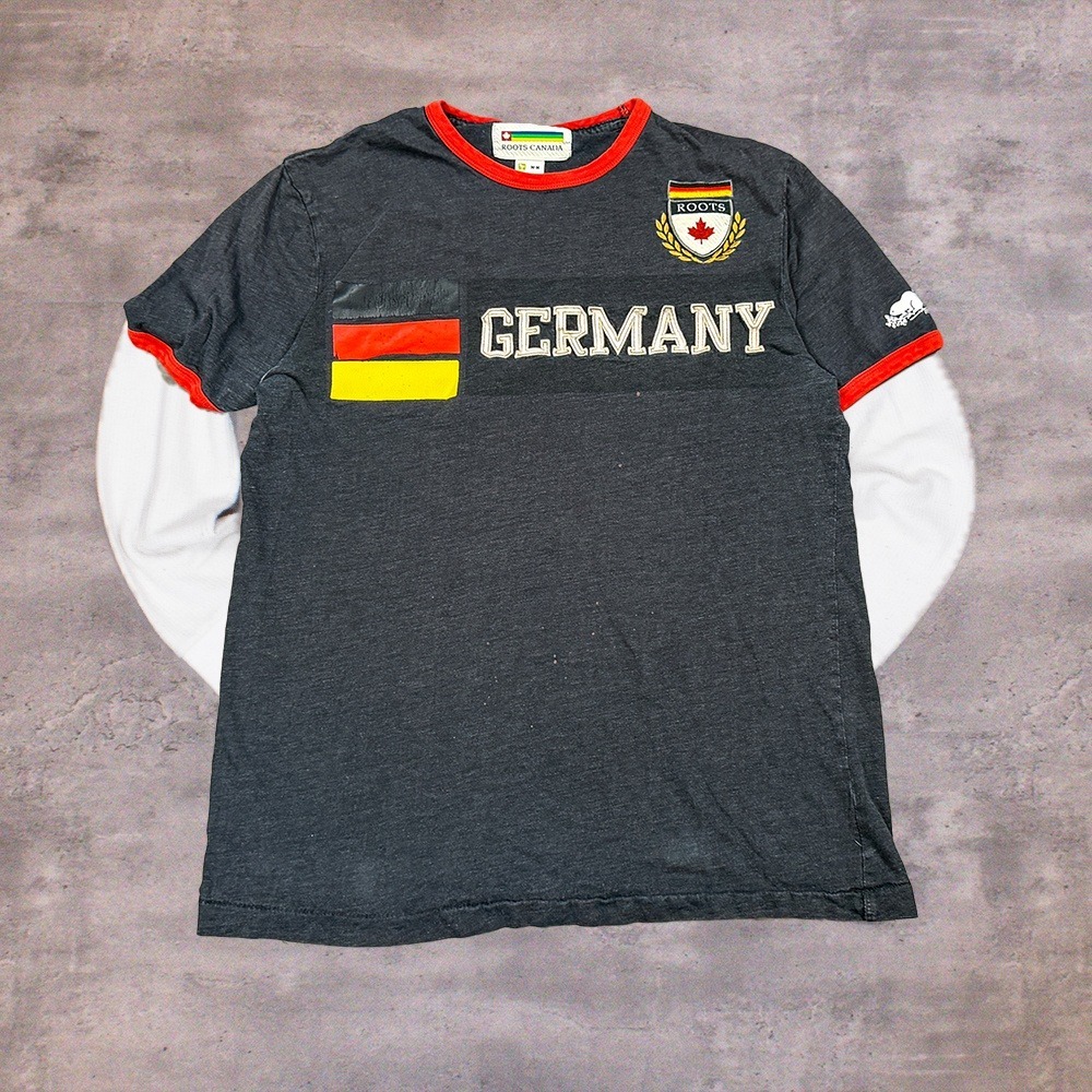 Vintage VTG Y2K 2000's 00's Root's Canada Germany Ringer Grey T-Shirt